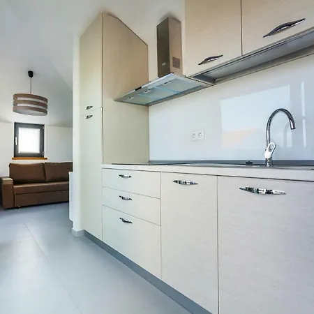 Semi Detached House Cin011002 L *